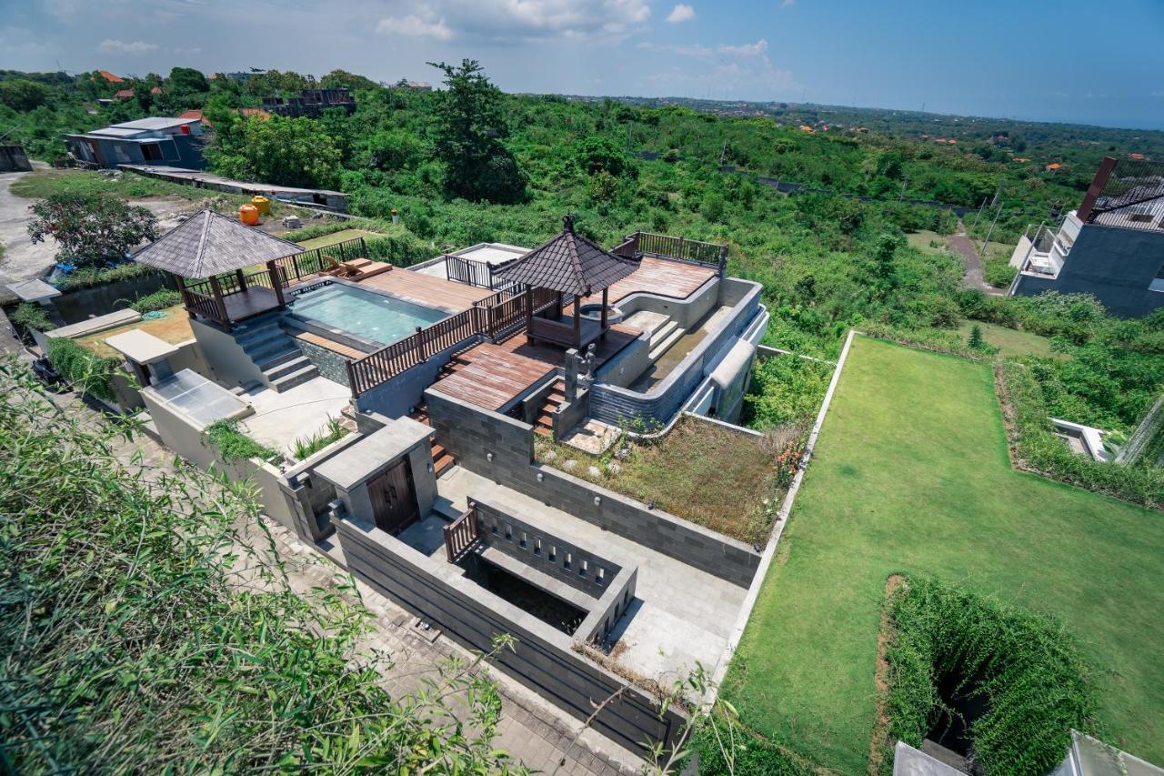 The Ocean Views Luxury & Uluwatu (Bali)