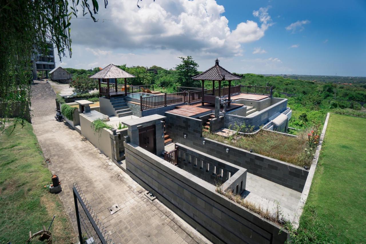 The Ocean Views Luxury & Villa Uluwatu (Bali)
